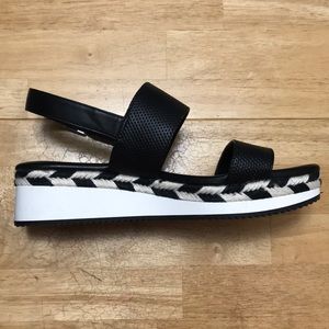 Kelly & Katie sandals